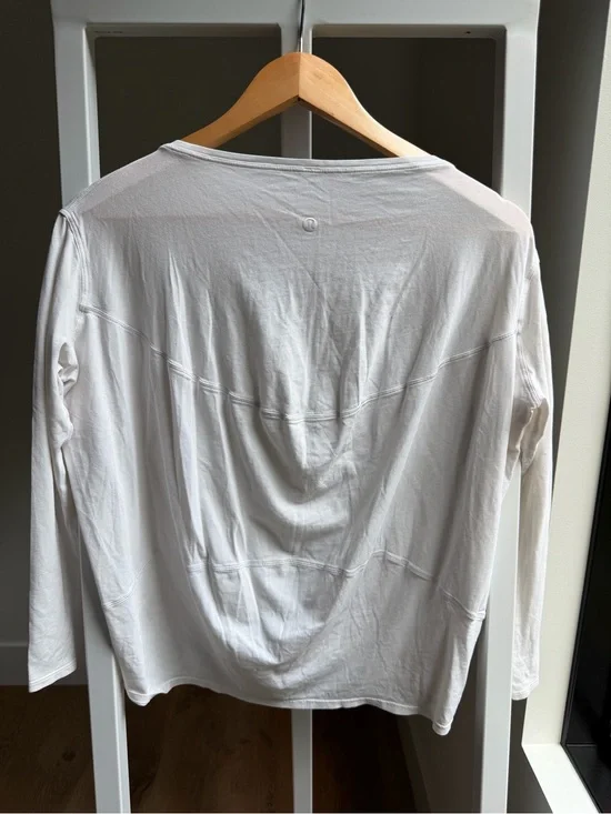 Lululemon Back In Action Top