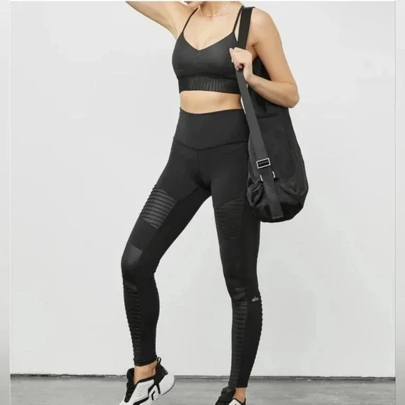 ALO YOGA High-Rise Moto Leggings Size Small Gym Outdoors Running Casual