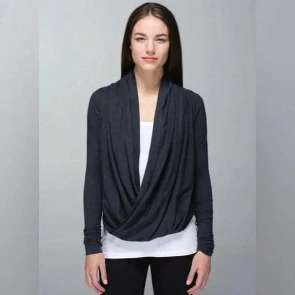 Lululemon Sweater Women’s 4 Iconic Wrap Gray