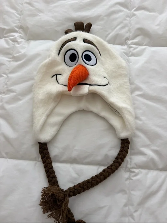 Kids White Snowman Character Knit Hat with Orange Nose