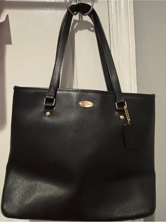 Coach Black Pebbled Leather Double-Handle Tote with Gold Hardware NWOT