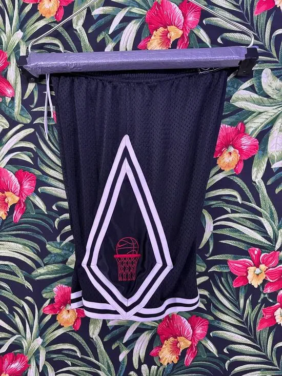 Vintage 20s Tag Nike Diamond Black Shorts Size L 14/16 Youth