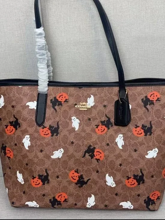 Coach City Tote In Signature Canvas With Halloween Print CW450