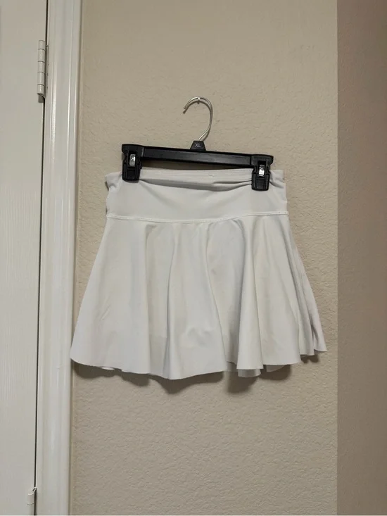 Old Navy White Circle Skater Skirt