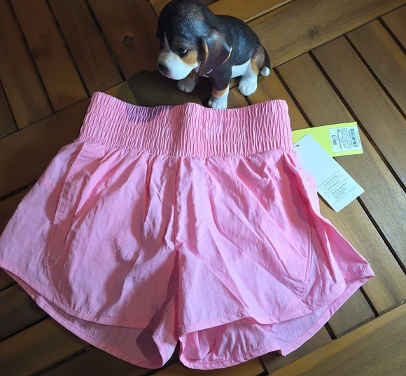 all in motion Girls' Light Pink Elastic-Waist Pull-On Shorts Small 6/7
