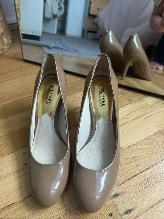 Michael Kors nude heels