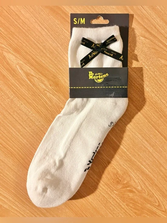 Dr. Martens S/M (3-8) BOW Socks White Organic w/ Logo 1 Pair New With Tags NWT