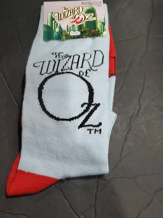 The Wizard of Oz blue red colorblock printed socks brand new