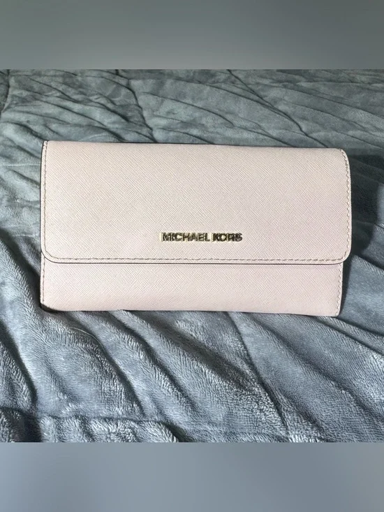 Michael Kors Light Pink Saffiano Wallet with Gold Logo