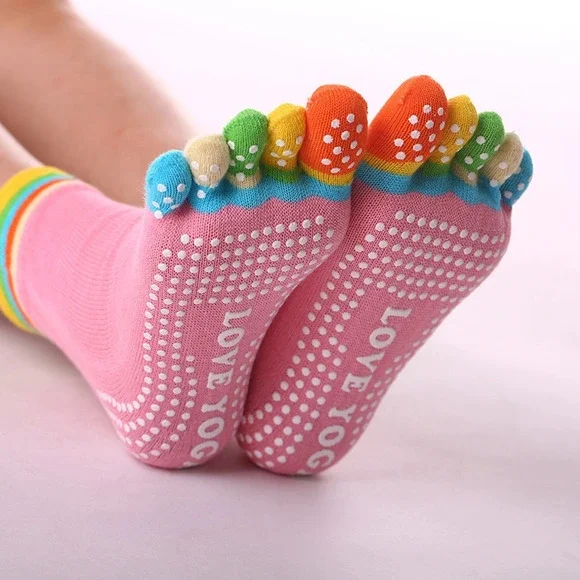 X33  Rainbow Pilates Five Toe Grip Socks One Size