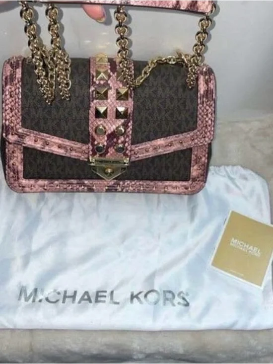 Michael Kors Brown Monogram Shoulder Bag with Pink Trim and Gold Hardware<Rare>✨