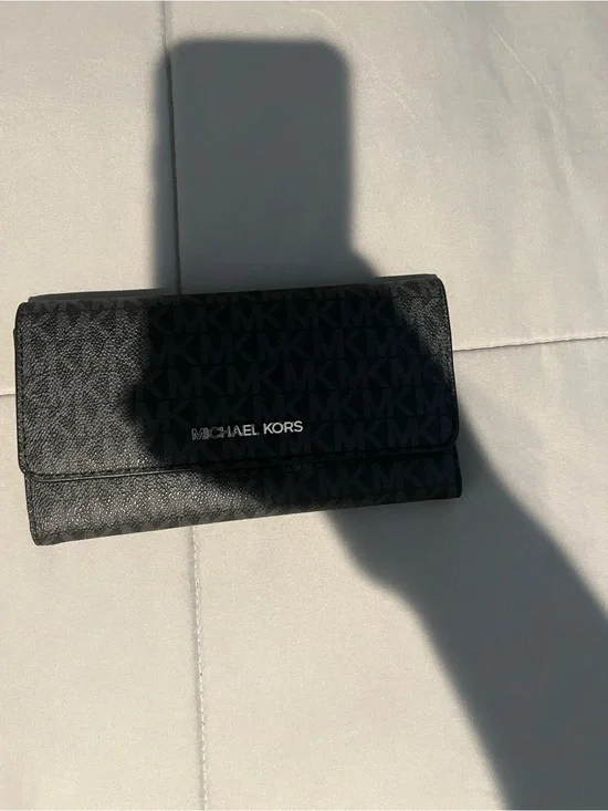 Michael Kors Black Signature Trifold Wallet