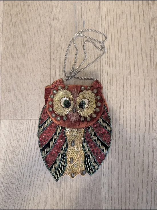 Vintage Beaded Owl Pendant Crossbody Bag – Red and Gold