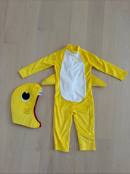 Pinkfong Baby Shark Costume - Soft One-Piece Outfit Size 2T Halloween 🎃