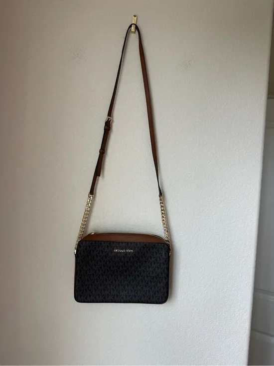 Michael Kors Jet Set Large Printed Logo Crossbody Bag