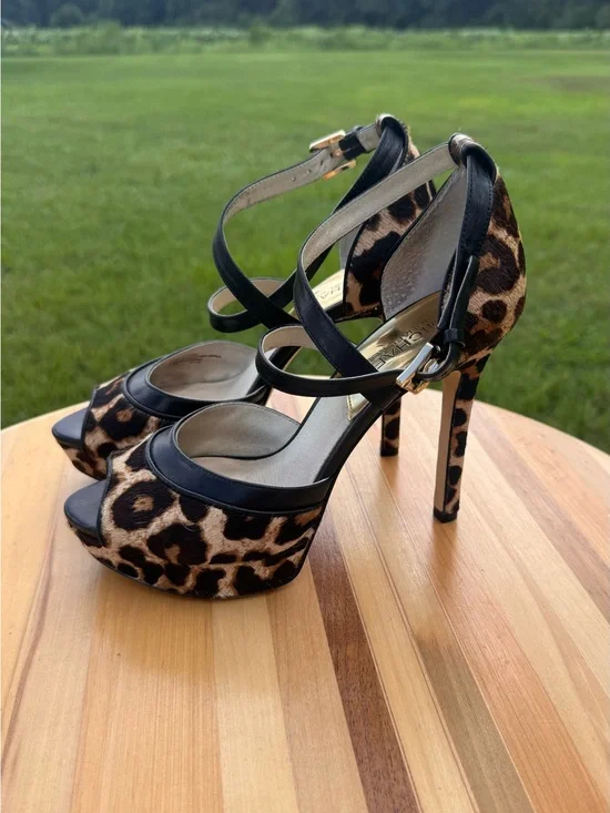 Ladies Michael Kors Evie Leopard Print Platform Sandals