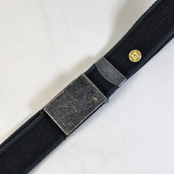 Original Penguin Munsingwear Mens Blue Canvas Web Belt 44