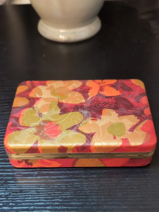Floral Pattern Compact Ring Case - Red/Gold