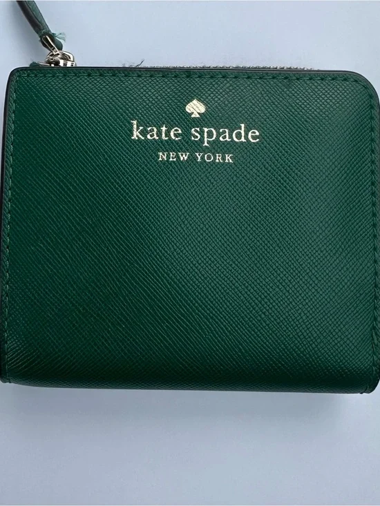 Kate Spade Schuyler Small L-Zip Bifold Wallet in Deep Jade