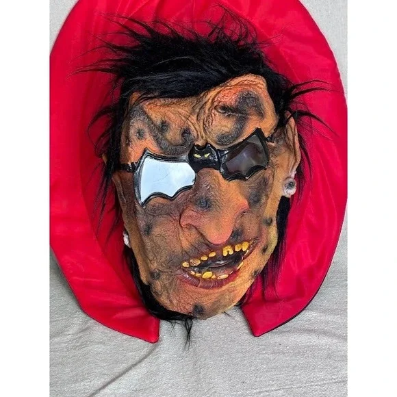 NOS Vintage Topstone Nu-Skin Halloween Mask w/Collar Danbury‎ CT Vampire