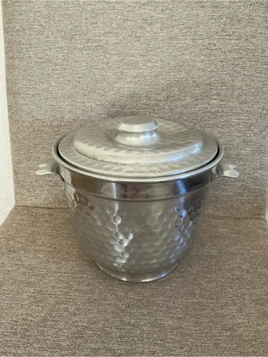 # 869 Mid Century Nasco Italy Hammered Aluminum Ice Bucket