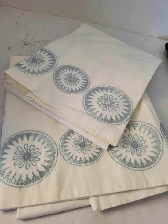2 Martha Stewart Embroidered Blue Medallion 100% Egyptian Cotton King Pillowcase