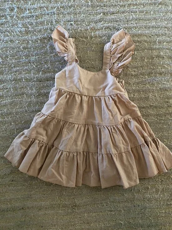 Boutique Sundress size 100 (3), But I would say works best for a 2 year old