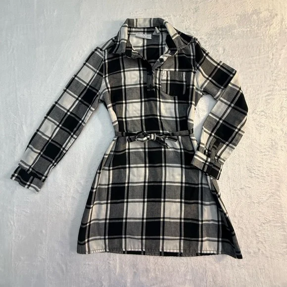 The Children’s Place Black and White Plaid Dress Size: S(5/6)