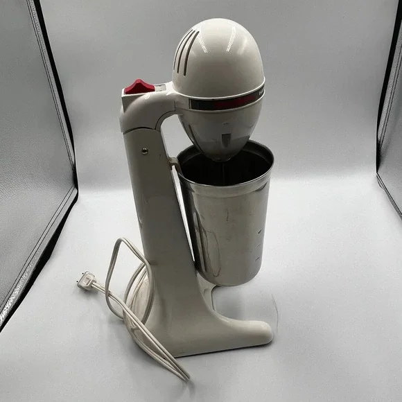 Hamilton Beach DrinkMaster 727-4 Milkshake Maker White‎ with Stainless Steel Cup