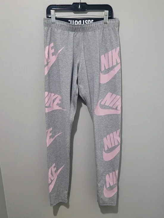 Nike Light Purple & Gray Leegging Capris Sz M