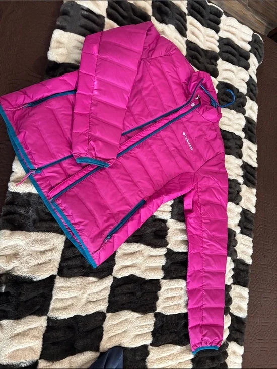 Columbia Girls' Bright Fuchsia Packable Puffer Jacket with Teal Trim