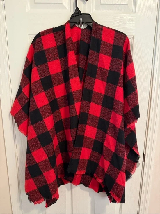 Old Navy Women’s Cozy Red & Black Buffalo Plaid Wrap Shawl Size OS NWT