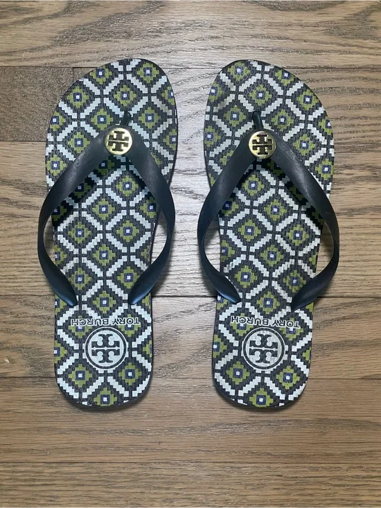 Tory Burch Flip Flop Sandals Olive Green Geometric Medallion Gold Logo - Sz 6.5