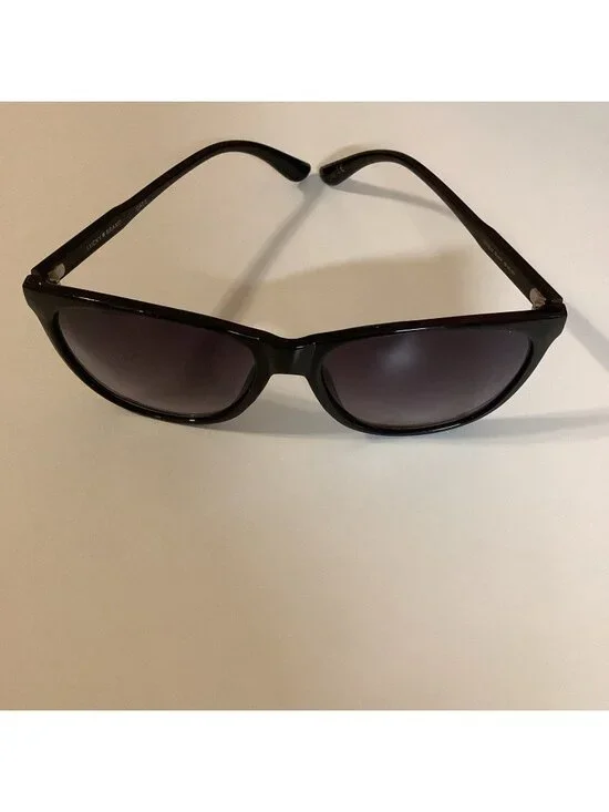 Lucky Brand Los Feliz Black Sunglasses Gradient Smoke Lens 58-16-140 Cat 3, Used
