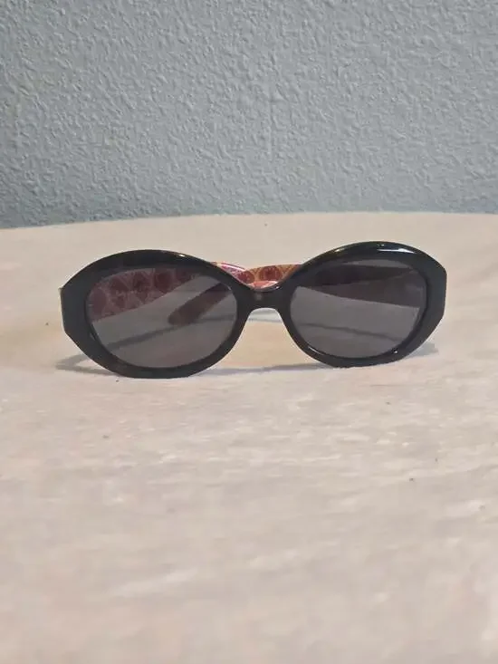 Vera Bradley Ava UV400 Sunglasses in Raspberry Fizz Pattern