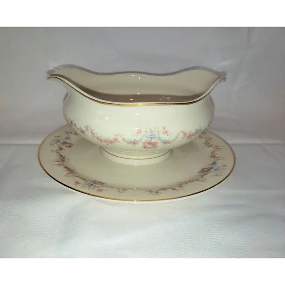 VTG Old Ivory Gravy Boat Attached Underplate Arcadia Pattern Syracuse China '50s