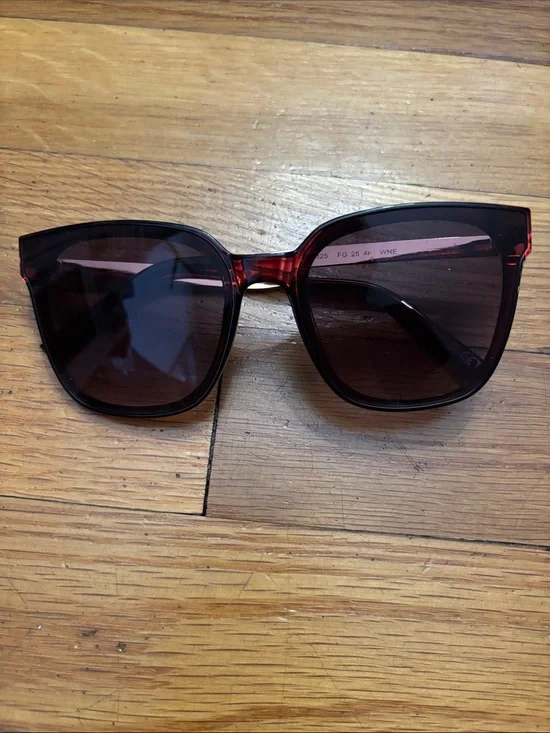 Oversized Square Women's Sunglasses in Wine Tortoise