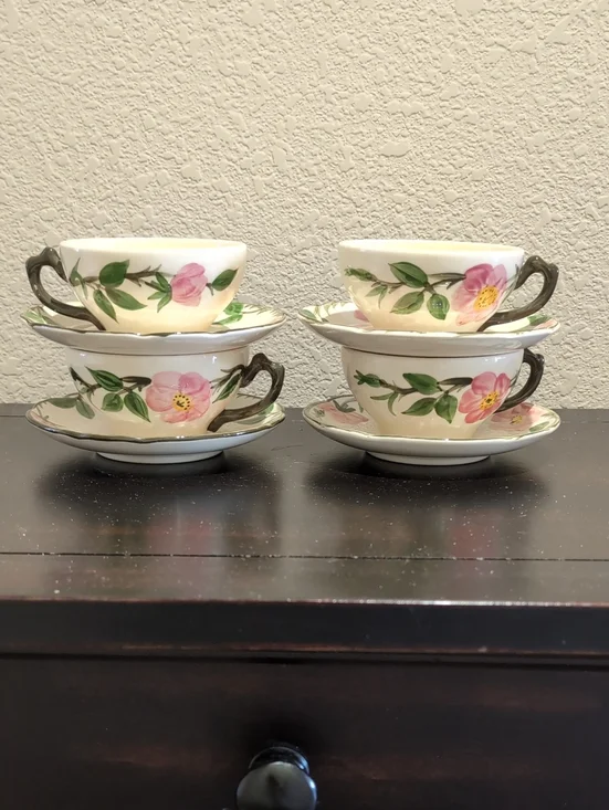 Set Of Four (4) Franciscan Desert Rose Tea Cups And Saucers