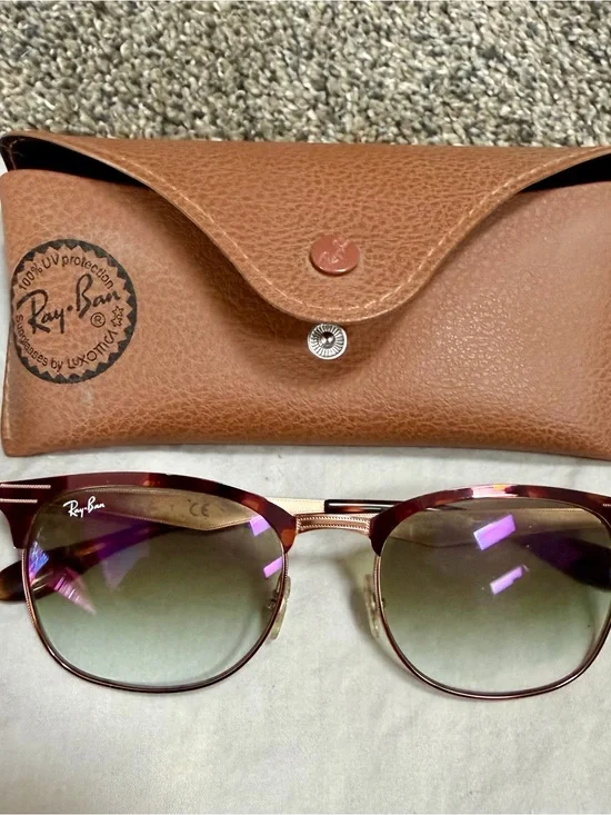 Ray-Ban Women’s Brown Frame with Green Gradient Lens Sunglasses