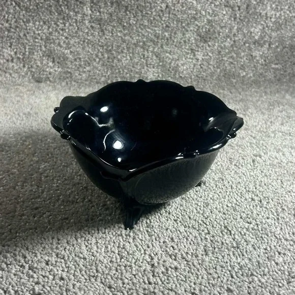 Le Smith Mt Pleasant Black Amethyst Glass 3 Footed Candy Dish Bowl