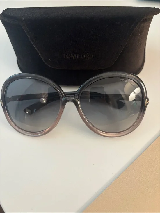 Tom Ford Oversized Gradient Black to Brown Round Sunglasses