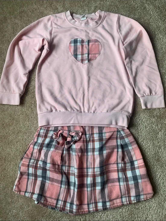 2 Piece Set Girls Pink Top w Plaid Heart & Matching Pink Plaid Skirt