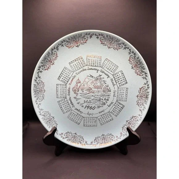 Vintage 1960 Taylor Smith Taylor Calendar Plate Pebbleford Turquoise 10