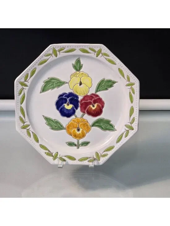 Vintage Italian 1671 Octagonal Lunch Plate 9.75