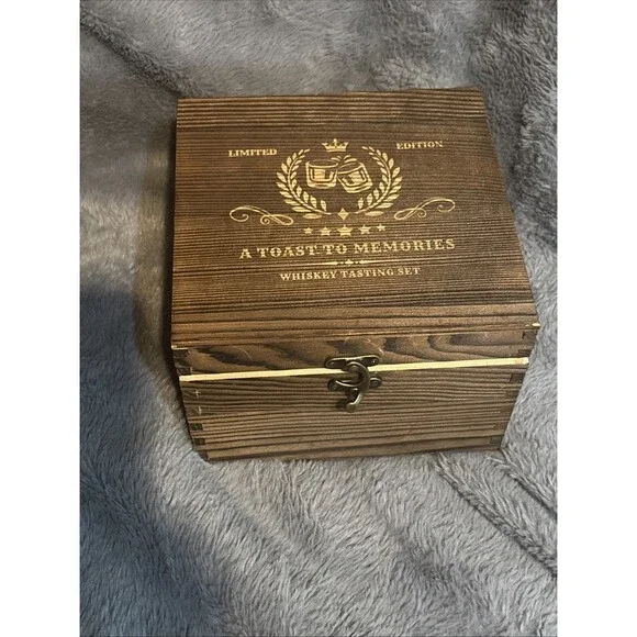 A Toast To Memories Co-worker Whiskey Glass Work Retirement Gift Box NEW