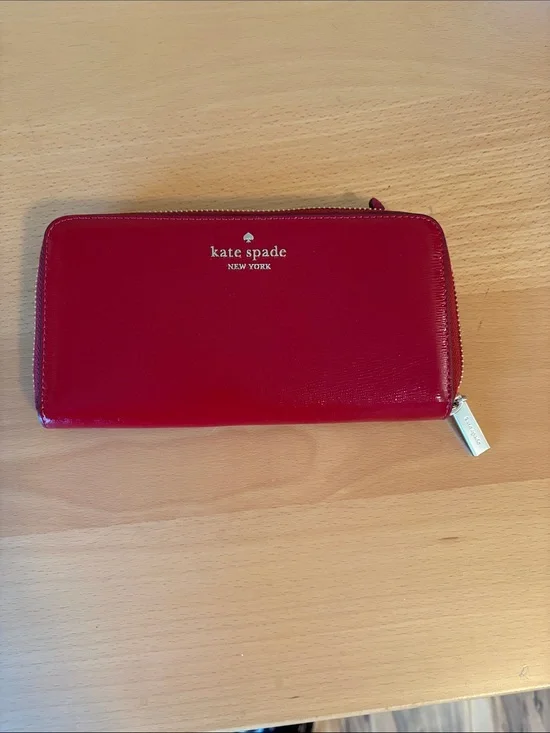 kate spade New York Patent Leather Zip Wallet in Deep Red