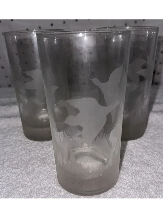 Vintage Etched Frosted Glass Flying Game Bird Drinking Glasses Set Of 3