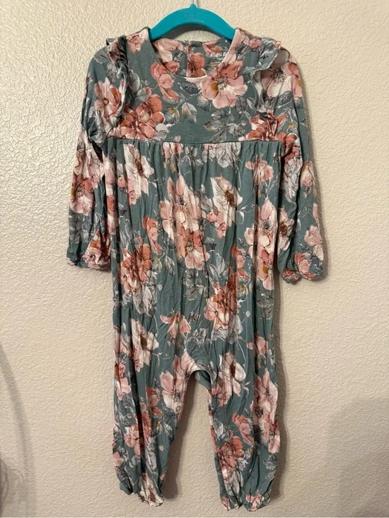 Angel Dear Floral Long-Sleeve One-Piece Romper in Sage Green and Blush