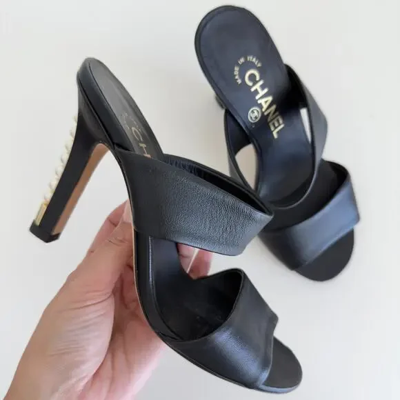 CHANEL‎ Pearl Heel Mules 35 1/2 Black Leather Double Strap Slide Heeled Sandals