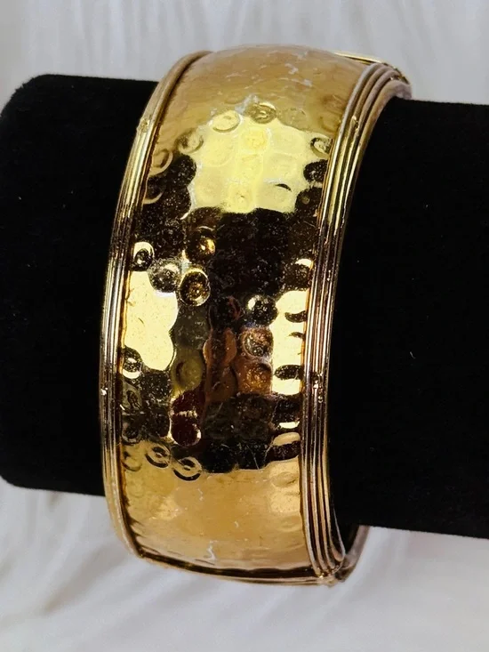 Vintage Hammered Gold Tone Wide Hinged Bangle Cuff Statement Jewelry